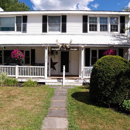 Maple Leaf Lodge Schroon Lake Екстериор снимка