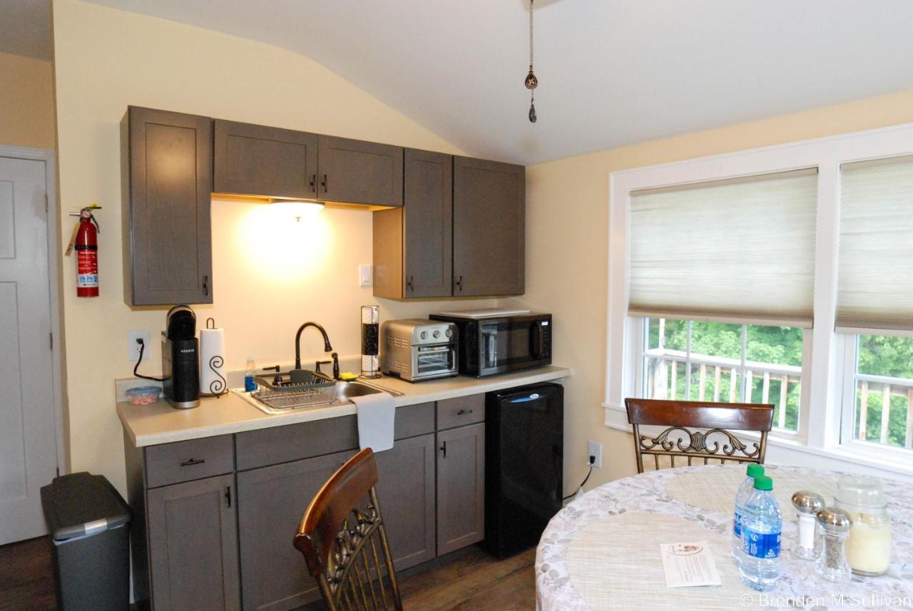 Maple Leaf Lodge Schroon Lake Екстериор снимка